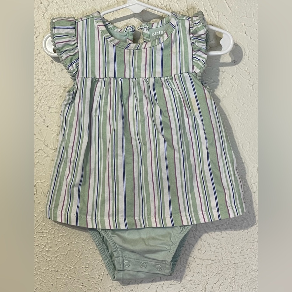 Carter’s 12mo One Piece Romper